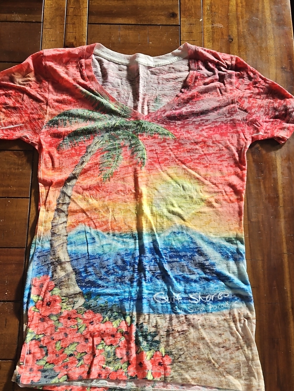 Women's Tropical Palm Tree V-Neck Tee - Multi